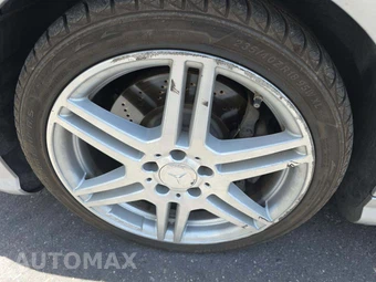 2010 Mercedes-Benz E 550 Coupe – miniatura 23