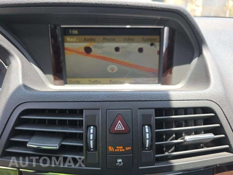 2010 Mercedes-Benz E 550 Coupe – miniatura 31