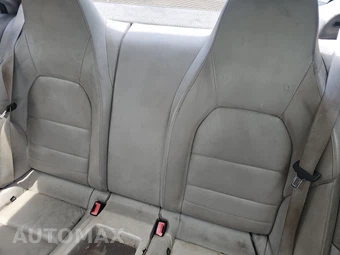 2010 Mercedes-Benz E 550 Coupe – miniatura 13