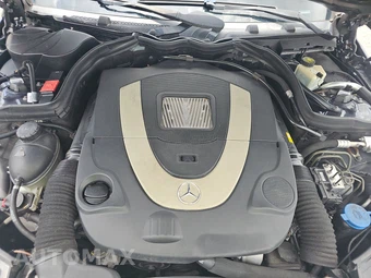 2010 Mercedes-Benz E 550 Coupe – miniatura 15