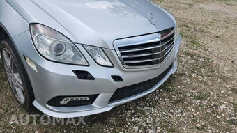 2010 Mercedes-Benz E 550 Sedan – miniatura 24