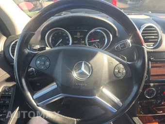 2010 Mercedes-Benz GL 350 BlueTEC 4MATIC - miniatura 10