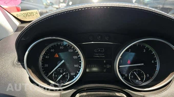 2010 Mercedes-Benz GL 350 BlueTEC 4MATIC - miniatura 28