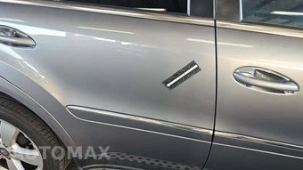 2010 Mercedes-Benz ML 350 - miniatura 23