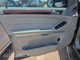 2010 Mercedes-Benz ML 350 - miniatura 9