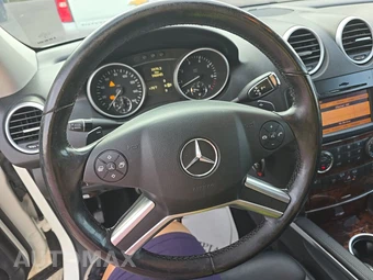 2010 Mercedes-Benz ML 350 - miniatura 10