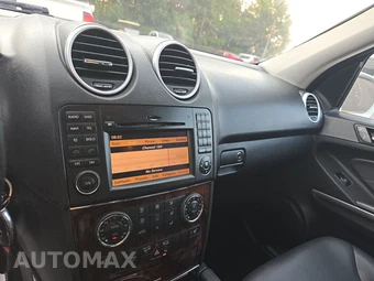2010 Mercedes-Benz ML 350 - miniatura 11