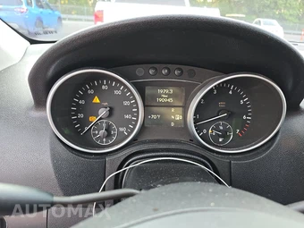 2010 Mercedes-Benz ML 350 - miniatura 12