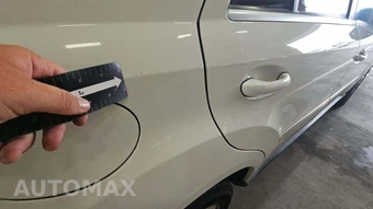 2010 Mercedes-Benz ML 350 - miniatura 23