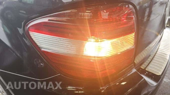 2010 Mercedes-Benz ML 350 – miniatura 26