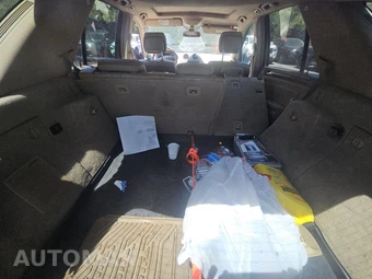 2010 Mercedes-Benz ML 550 – miniatura 16
