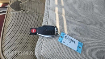 2010 Mercedes-Benz ML 550 – miniatura 20