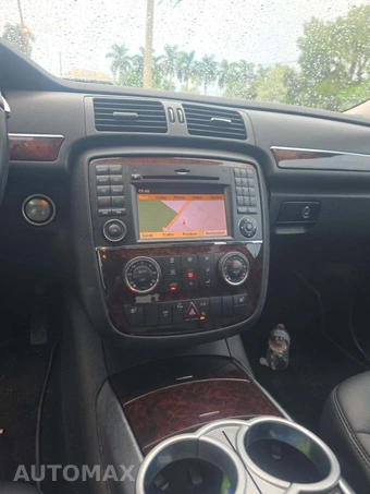 2010 Mercedes-Benz R 350 4MATIC - miniatura 10