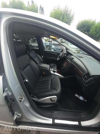 2010 Mercedes-Benz R 350 4MATIC - miniatura 18
