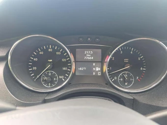 2010 Mercedes-Benz R 350 4MATIC - miniatura 9