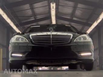2010 Mercedes-Benz S 550 - miniatura 3