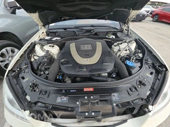 2010 Mercedes-Benz S 550 - miniatura 15