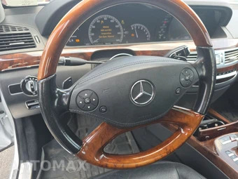2010 Mercedes-Benz S 550 - miniatura 10