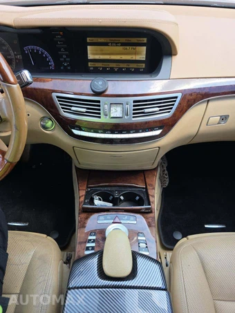 2010 Mercedes-Benz S 550 - miniatura 10