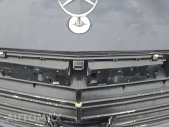 2010 Mercedes-Benz S 63 AMG - miniatura 15