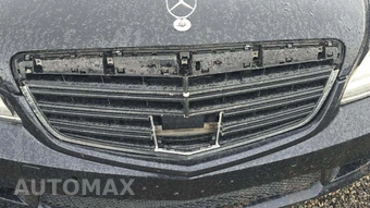 2010 Mercedes-Benz S 63 AMG - miniatura 23