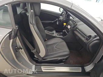 2010 Mercedes-Benz SLK 300 – miniatura 8