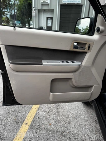 2010 Mercury Mariner Hybrid - miniatura 11