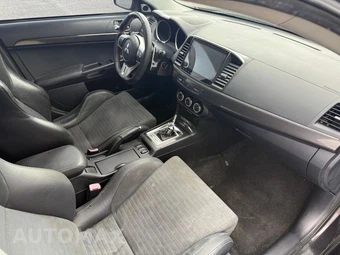 2010 Mitsubishi Lancer Evolution MR - miniatura 34