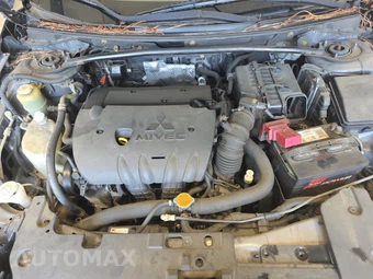 2010 Mitsubishi Lancer Sportback GTS Hatchback – miniatura 15