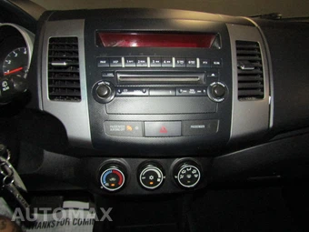 2010 Mitsubishi Outlander ES – miniatura 14