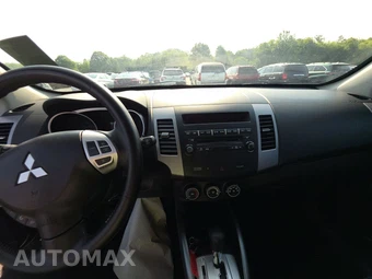 2010 Mitsubishi Outlander ES – miniatura 11