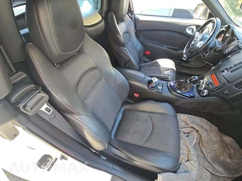 2010 Nissan 370Z Touring Convertible - miniatura 16