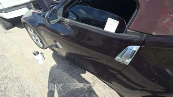2010 Nissan 370Z Touring Convertible - miniatura 35