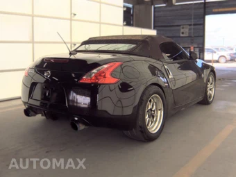 2010 Nissan 370Z Touring Convertible - miniatura 4