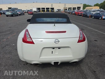 2010 Nissan 370Z Touring Convertible - miniatura 5
