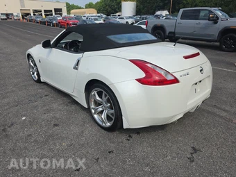 2010 Nissan 370Z Touring Convertible - miniatura 6