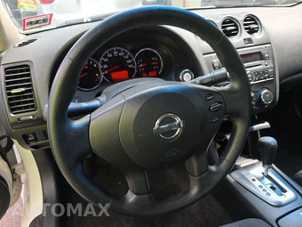 2010 Nissan Altima 2.5 S Sedan - miniatura 10