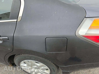 2010 Nissan Altima 2.5 S Sedan – miniatura 24