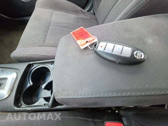 2010 Nissan Altima 2.5 S Sedan – miniatura 8