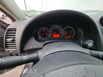 2010 Nissan Altima 2.5 S Sedan – miniatura 9