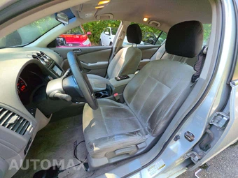 2010 Nissan Altima 2.5 Sedan – miniatura 3