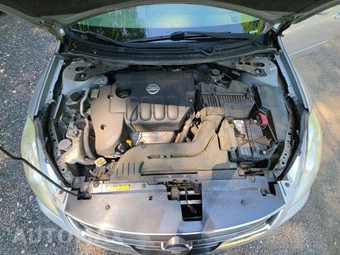 2010 Nissan Altima 2.5 Sedan – miniatura 31