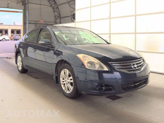 2010 Nissan Altima 2.5 SL Coupe – miniatura 3