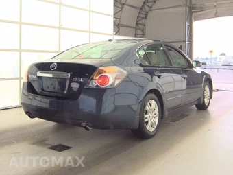 2010 Nissan Altima 2.5 SL Coupe – miniatura 4