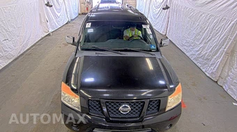2010 Nissan Armada SE - miniatura 2