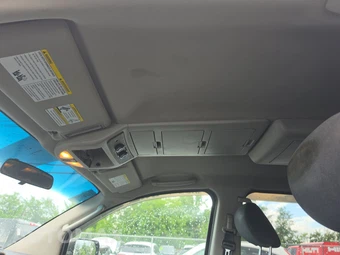 2010 Nissan Armada SE - miniatura 20