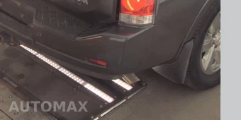 2010 Nissan Armada Titanium – miniatura 36