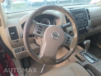 2010 Nissan Frontier LE Crew Cab Medium Bed - miniatura 10