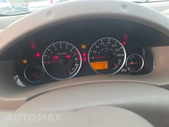 2010 Nissan Frontier LE Crew Cab Medium Bed - miniatura 12