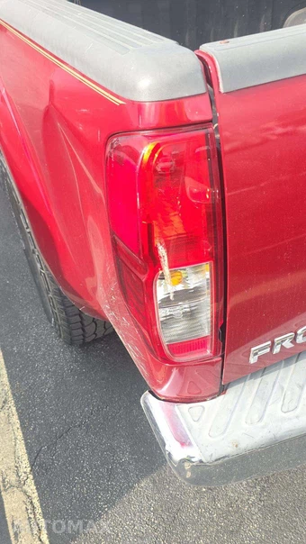 2010 Nissan Frontier LE Crew Cab Medium Bed - miniatura 36
